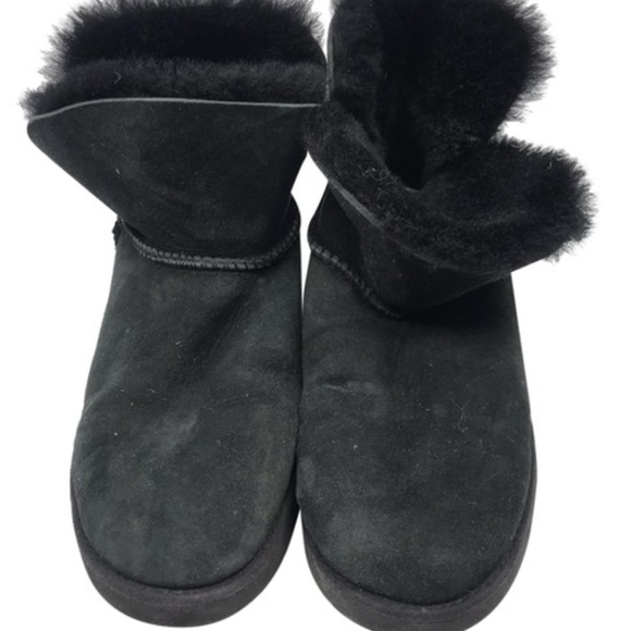 Short UGG Green Boots Size US 7 - Picture 1 of 8